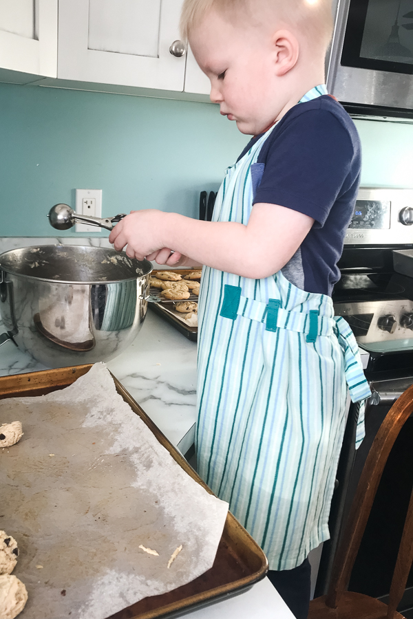 The simple Poppy apron for kids' by Sofiona Designs.