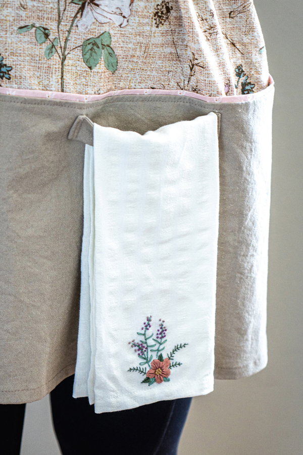 hand embroidered towel Love Letters